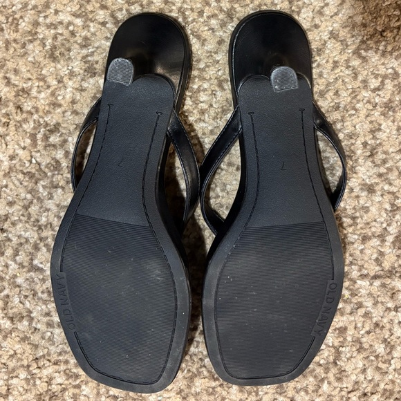 Old Navy Kitten Heel - Picture 3 of 4